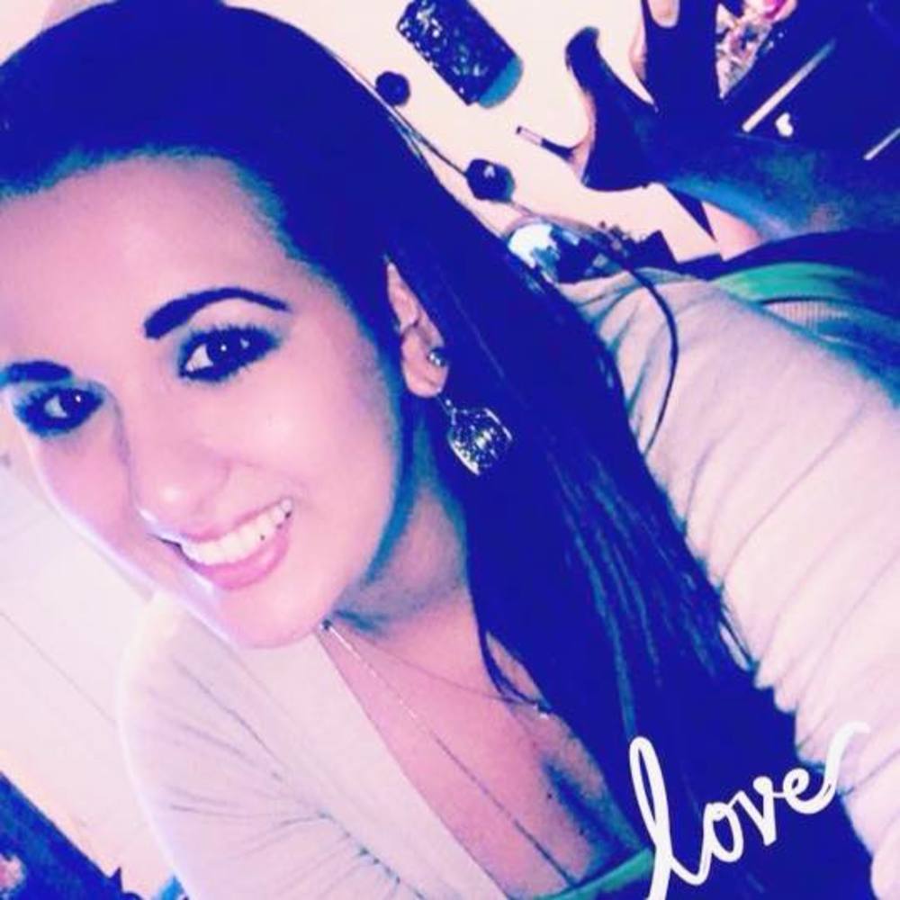 Meet your Posher, Adrienne